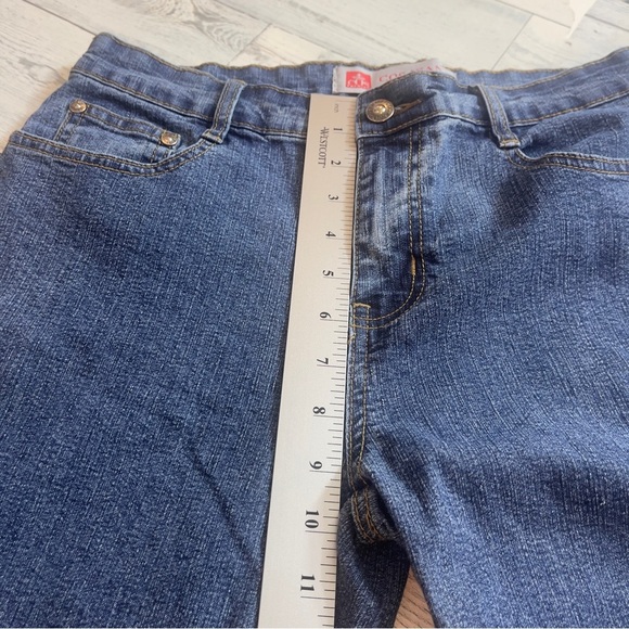 COS Embroidered Cuffed Crop 5 Pocket Jeans 6 - Picture 8 of 9